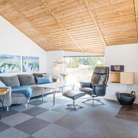 Holiday home Holiday Henne Lxxiv